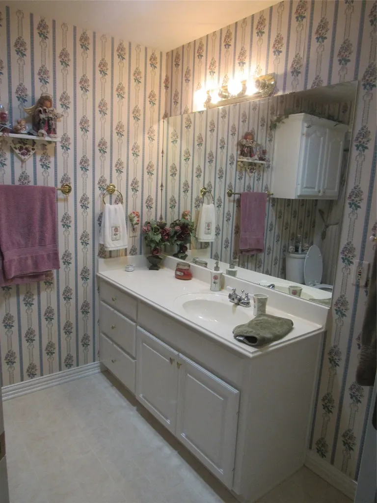 404 County Road 260 Gainesville TX 76240