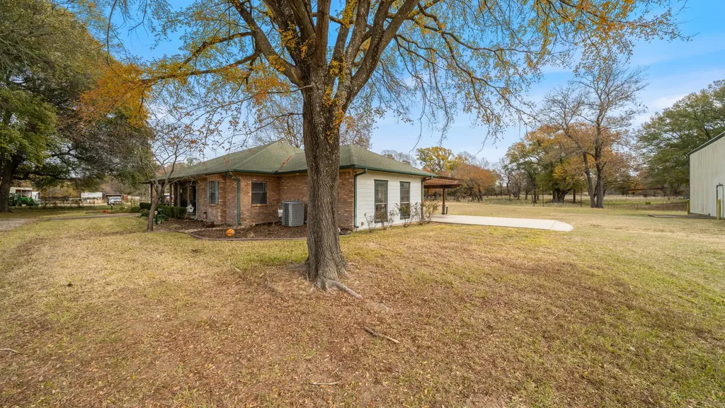 12525 County Road 4083 Scurry TX 75158