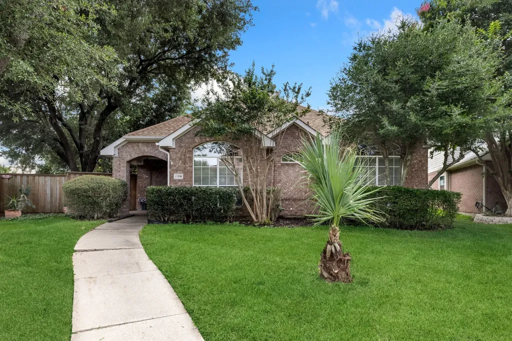 2316 Vetchling Circle Plano TX 75025