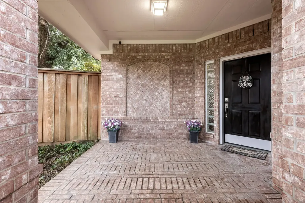 2316 Vetchling Circle Plano TX 75025