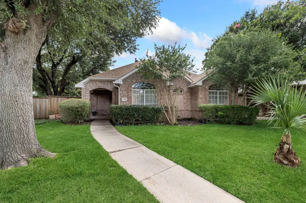 2316 Vetchling Circle Plano TX 75025