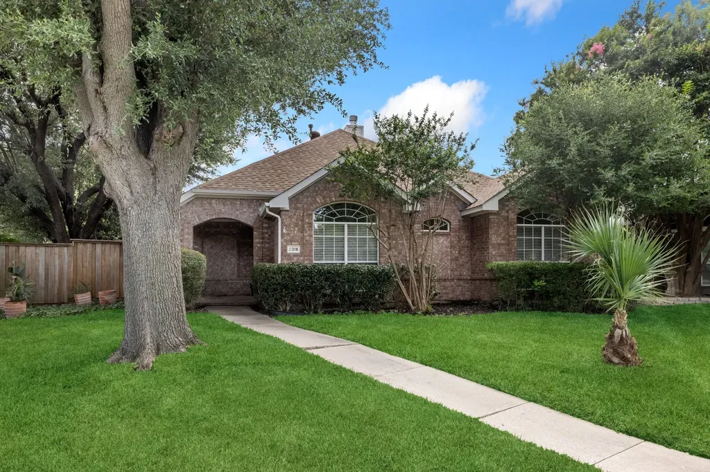 2316 Vetchling Circle Plano TX 75025