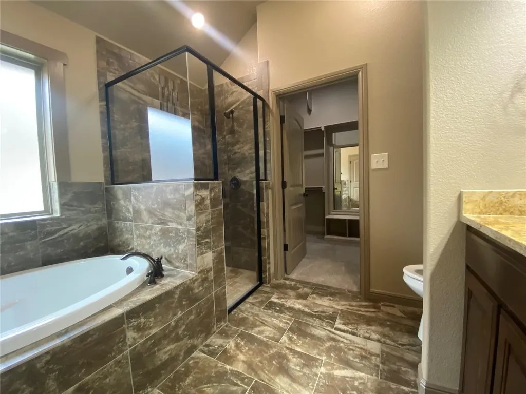 3318 White Horse Drive Granbury TX 76049