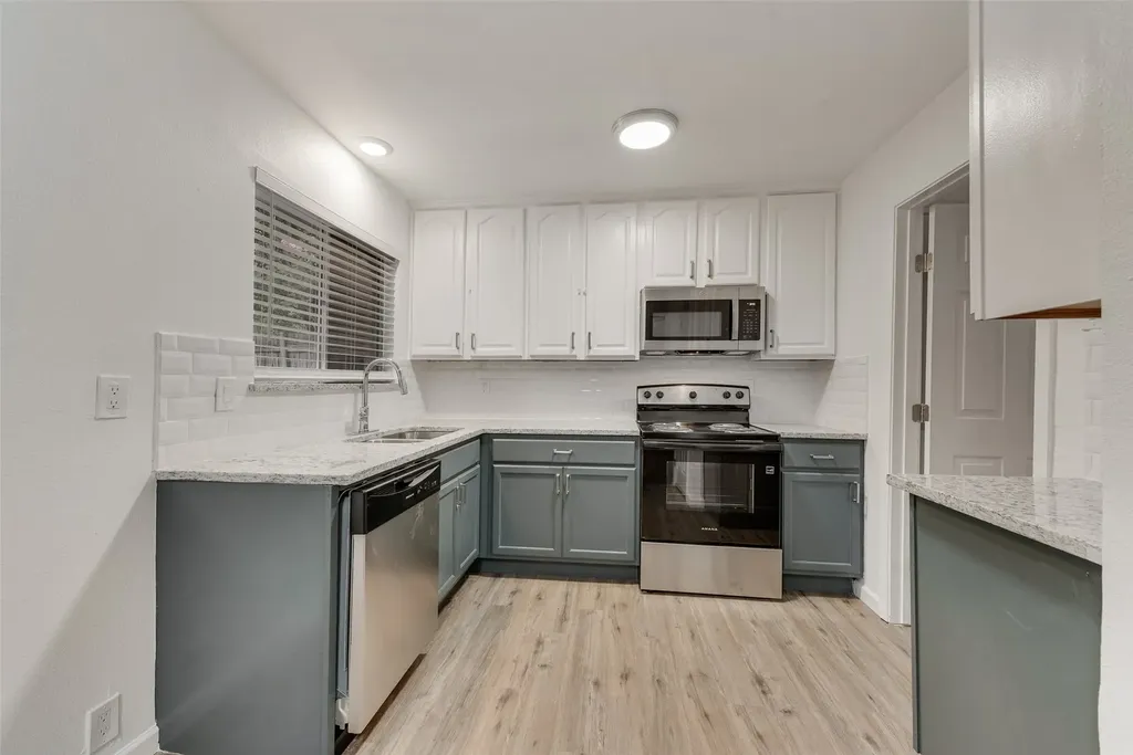 2514 Bobwhite Boulevard Mesquite TX 75149