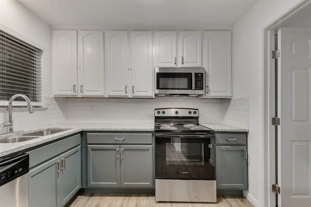2514 Bobwhite Boulevard Mesquite TX 75149