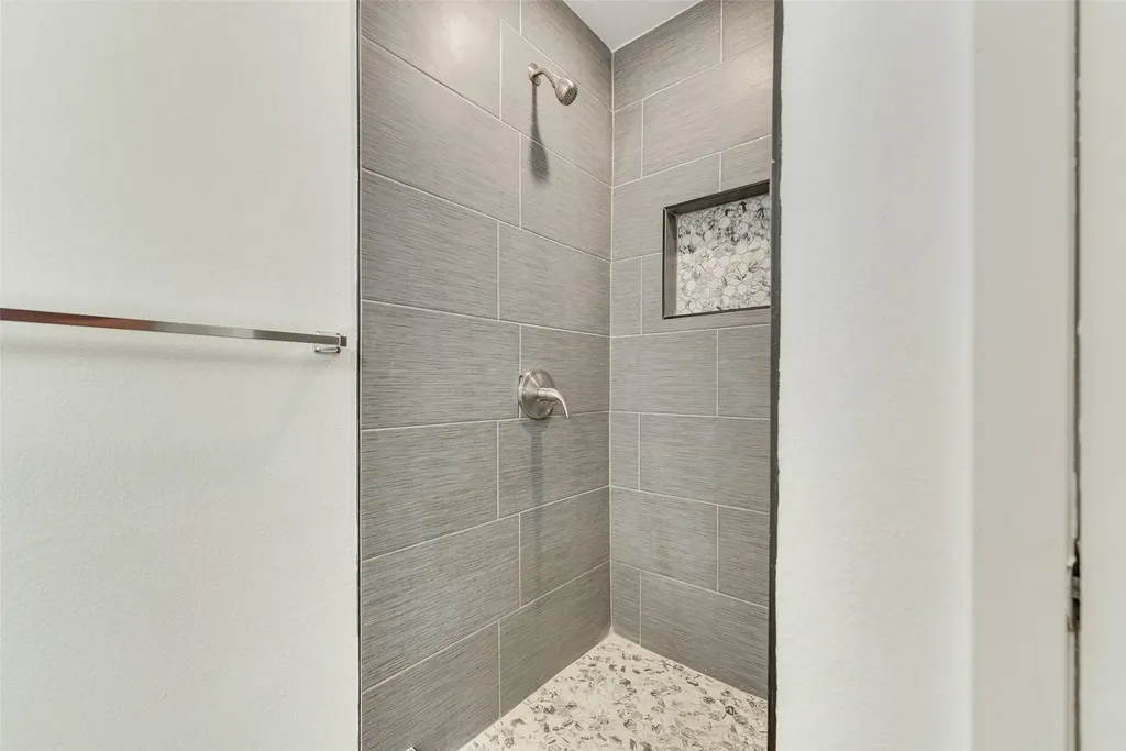 2514 Bobwhite Boulevard Mesquite TX 75149