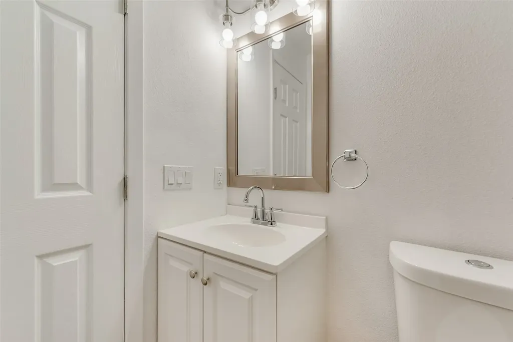 2514 Bobwhite Boulevard Mesquite TX 75149