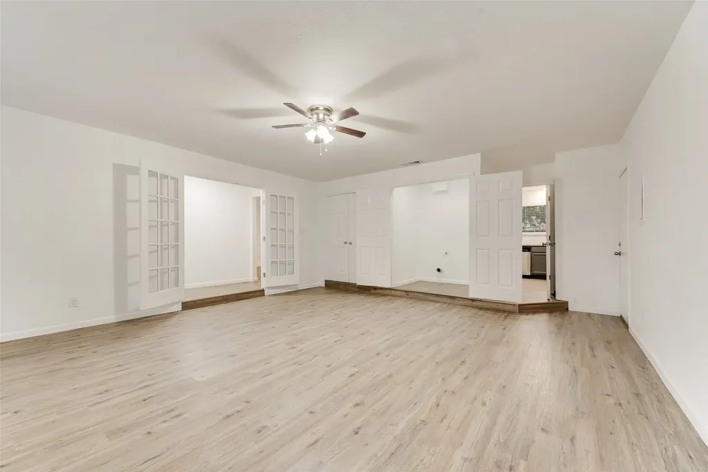2514 Bobwhite Boulevard Mesquite TX 75149