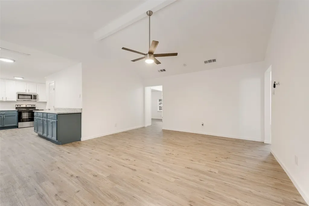 2514 Bobwhite Boulevard Mesquite TX 75149