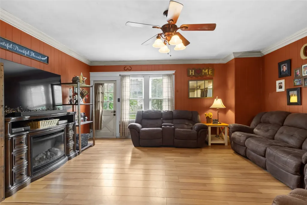 600 Elm Street Teague TX 75860