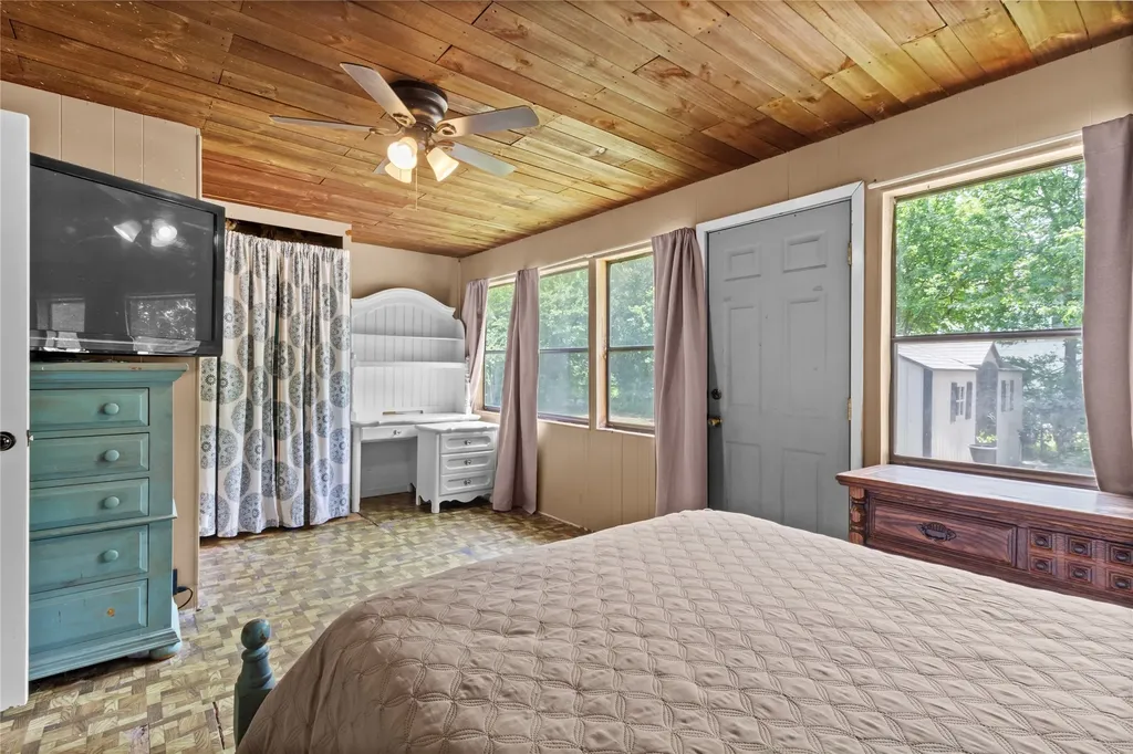 600 Elm Street Teague TX 75860