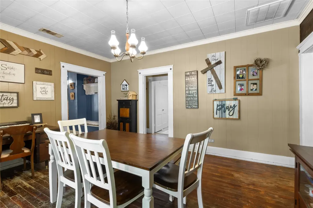 600 Elm Street Teague TX 75860