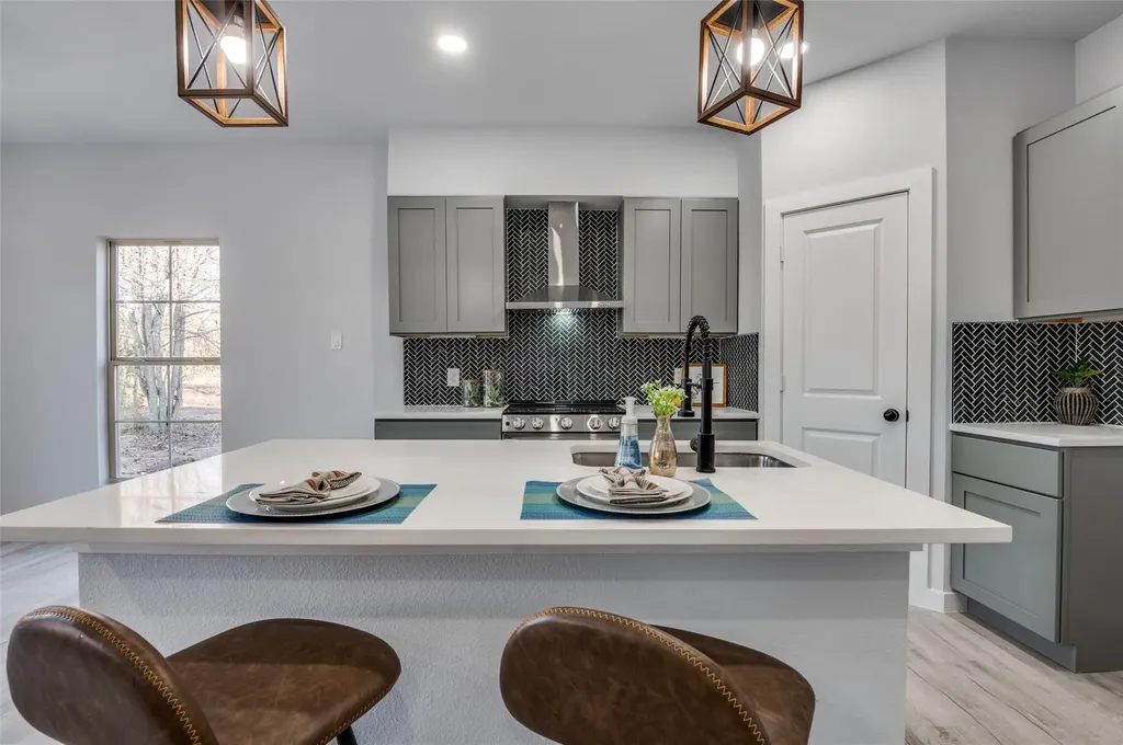 418 Kelly Lane Seven Points TX 75143