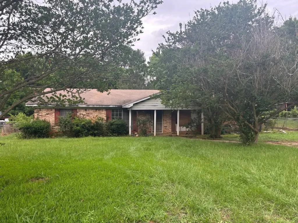 115 Shadycreek Drive Palestine TX 75801