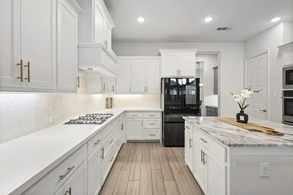 2837 Midlake Drive Midlothian TX 76065