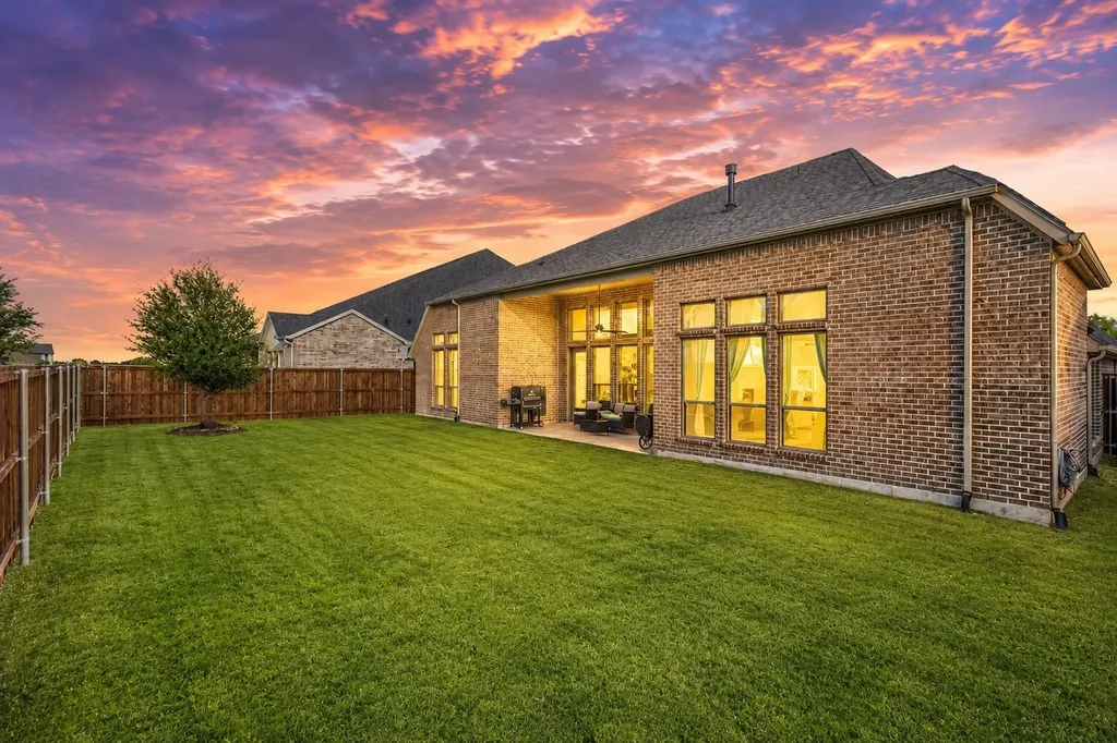 2837 Midlake Drive Midlothian TX 76065