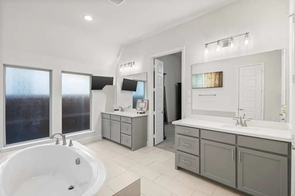 2837 Midlake Drive Midlothian TX 76065
