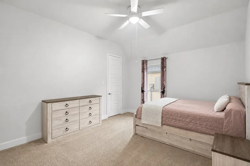 2837 Midlake Drive Midlothian TX 76065