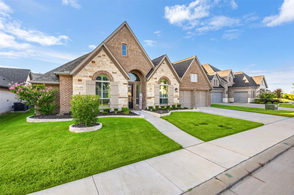 2837 Midlake Drive Midlothian TX 76065