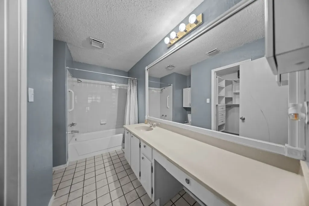 5501 Stoney Glen Drive Mesquite TX 75150