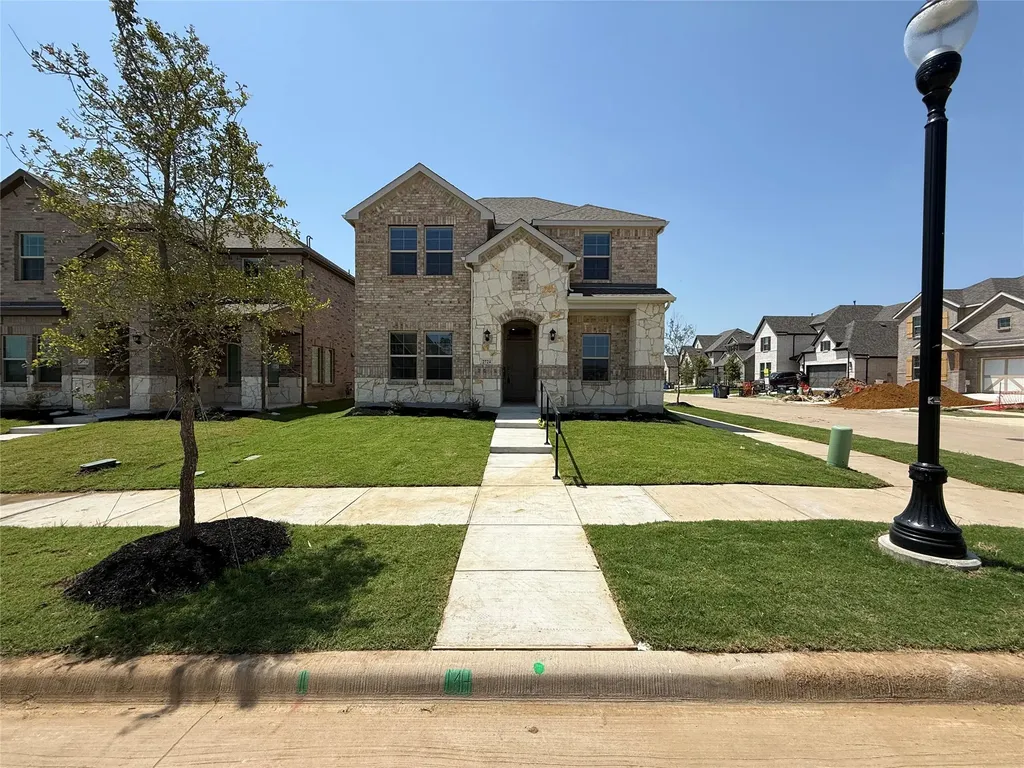 2724 Mexia Lane Celina TX 75009