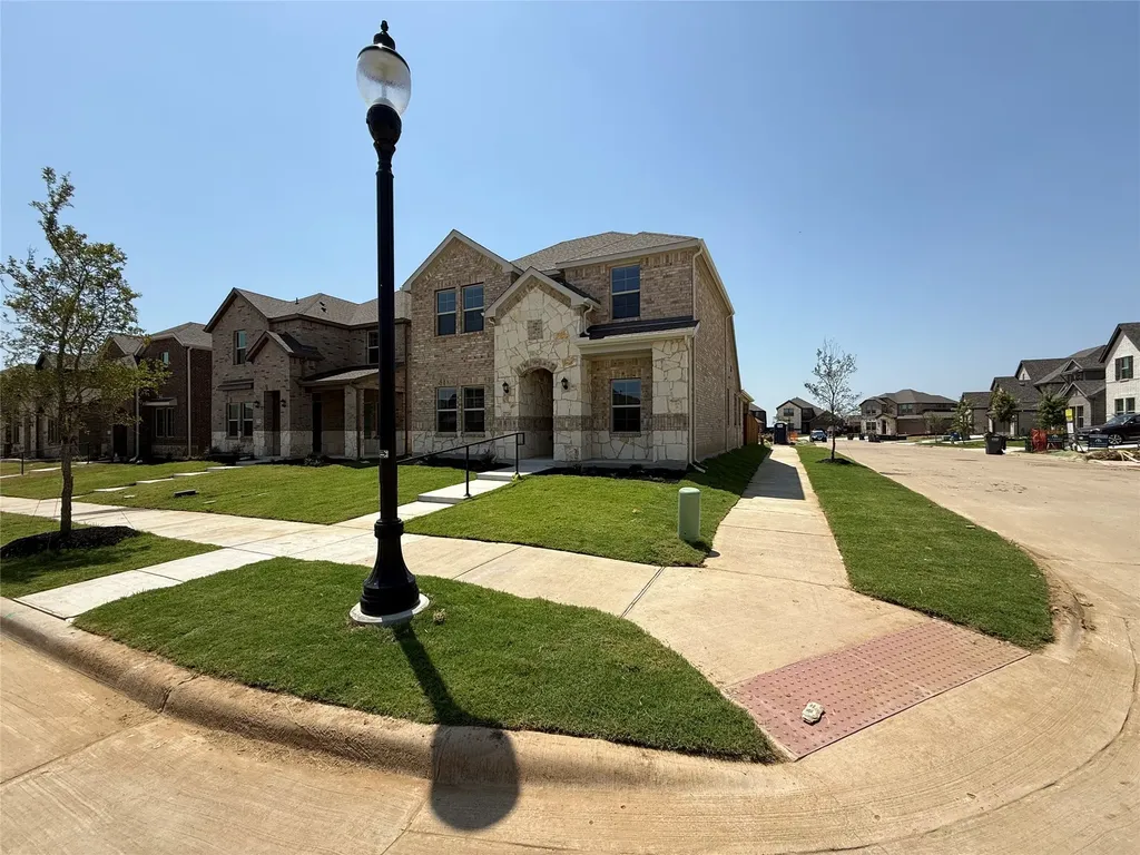 2724 Mexia Lane Celina TX 75009