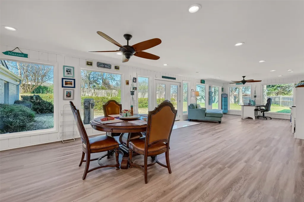 1016 Crestview Drive Sherman TX 75092