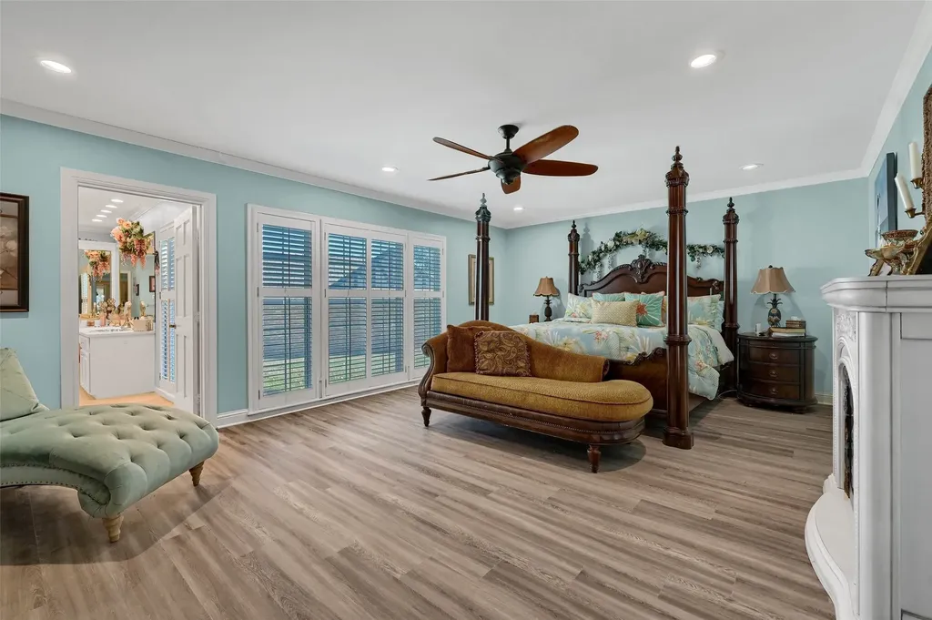 1016 Crestview Drive Sherman TX 75092
