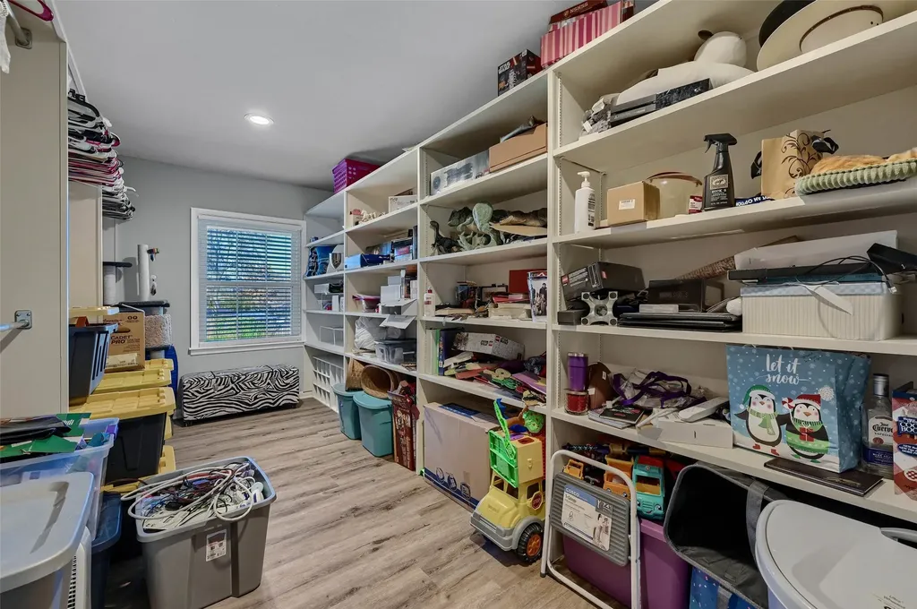 1016 Crestview Drive Sherman TX 75092
