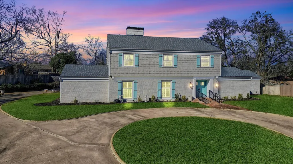 1016 Crestview Drive Sherman TX 75092