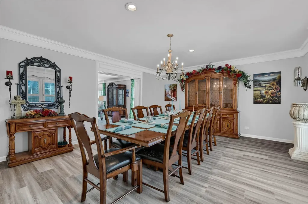 1016 Crestview Drive Sherman TX 75092