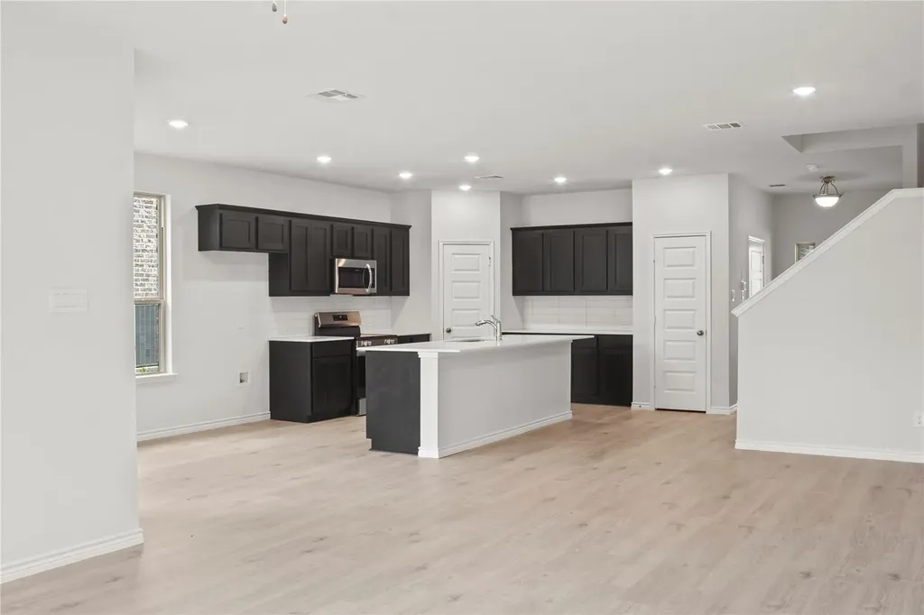 406 Saddle Lane Denton TX 76205