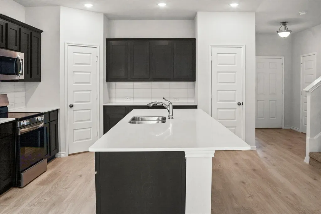 406 Saddle Lane Denton TX 76205