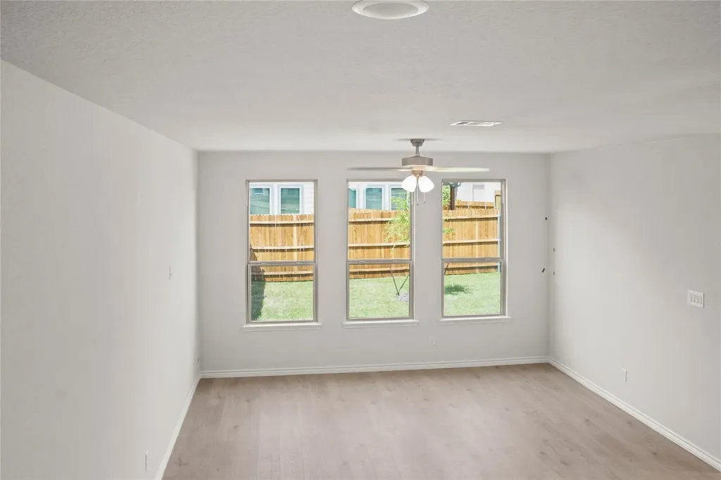 406 Saddle Lane Denton TX 76205