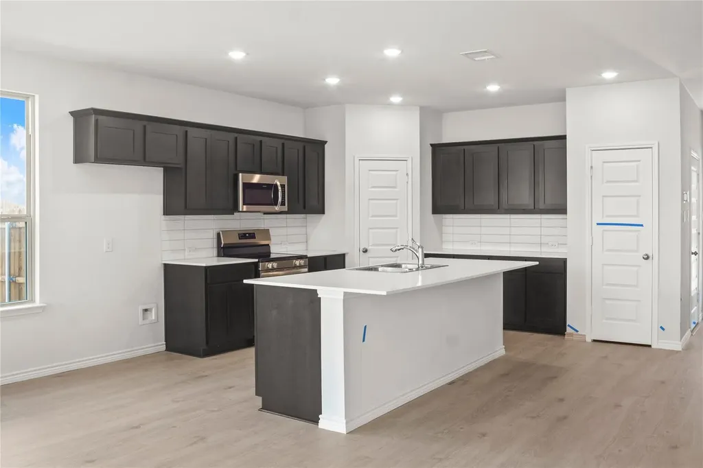 406 Saddle Lane Denton TX 76205