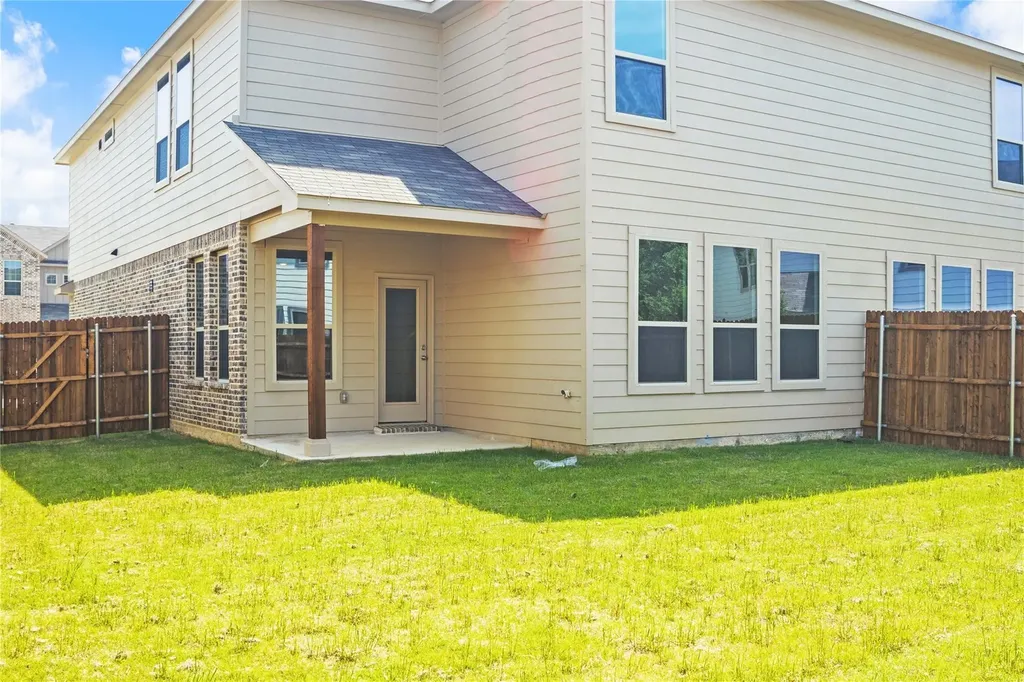 406 Saddle Lane Denton TX 76205