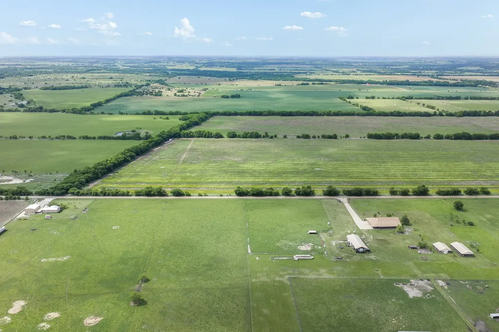 7811 (Lot 10, Blk 1) County Road 1106 Rio Vista TX 76093