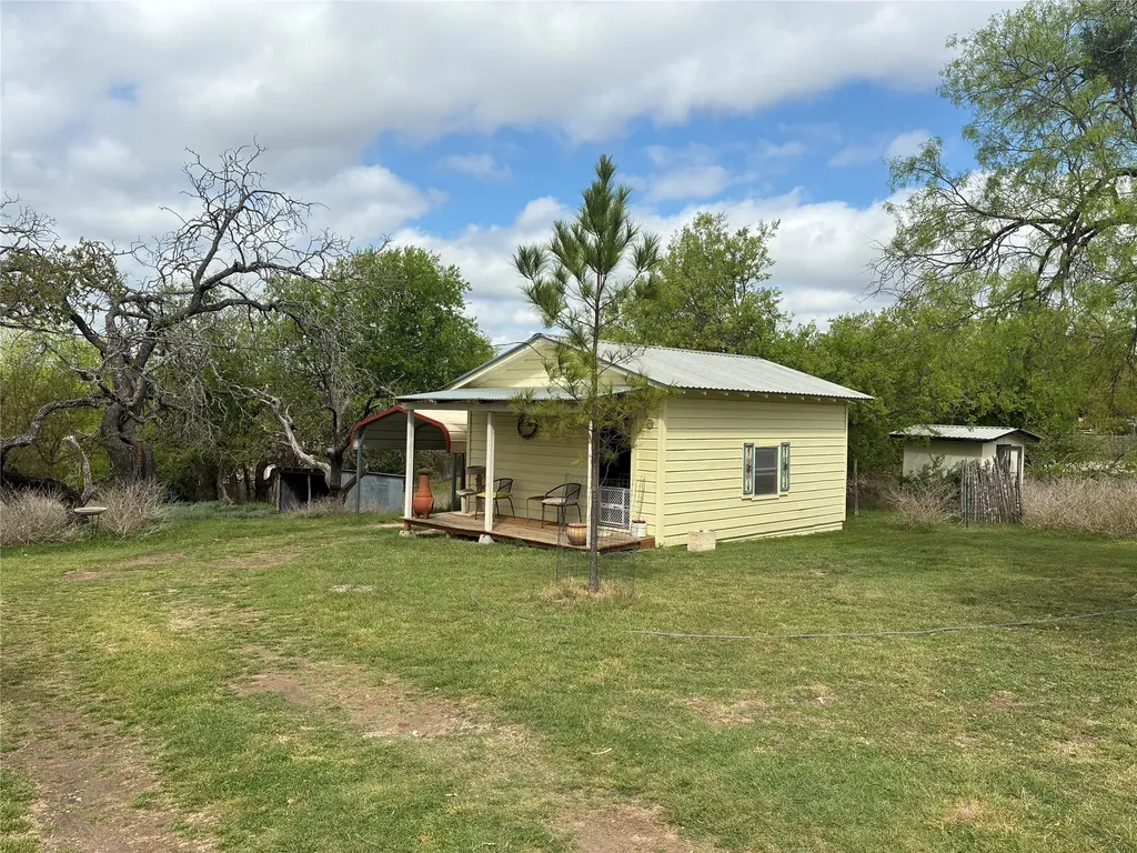408 S Porter Street Lampasas TX 76550