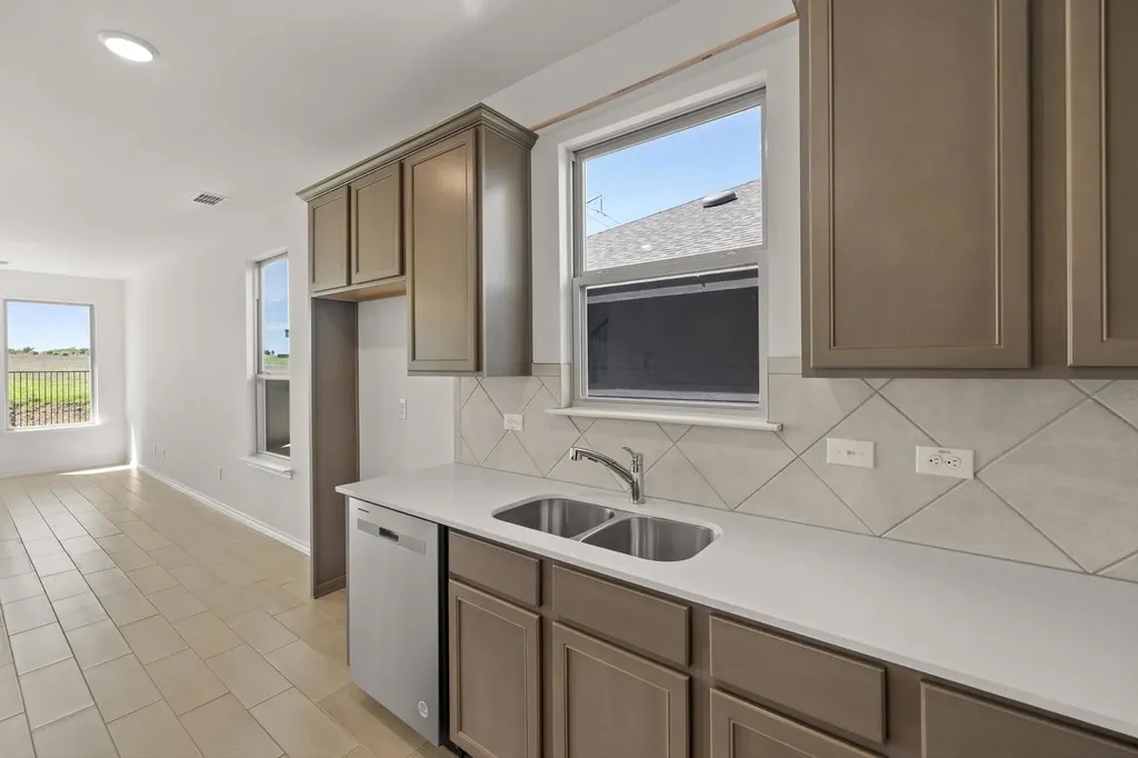 3101 Dixondale Drive Fort Worth TX 76108