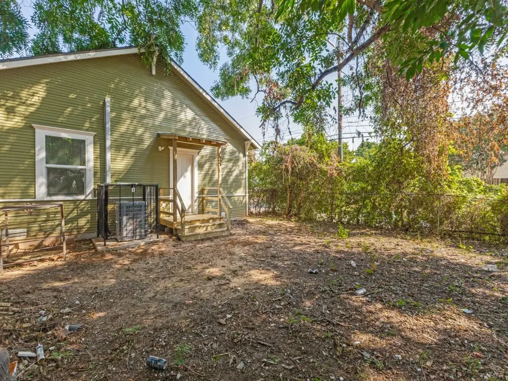 2642 Eugene Street Dallas TX 75215