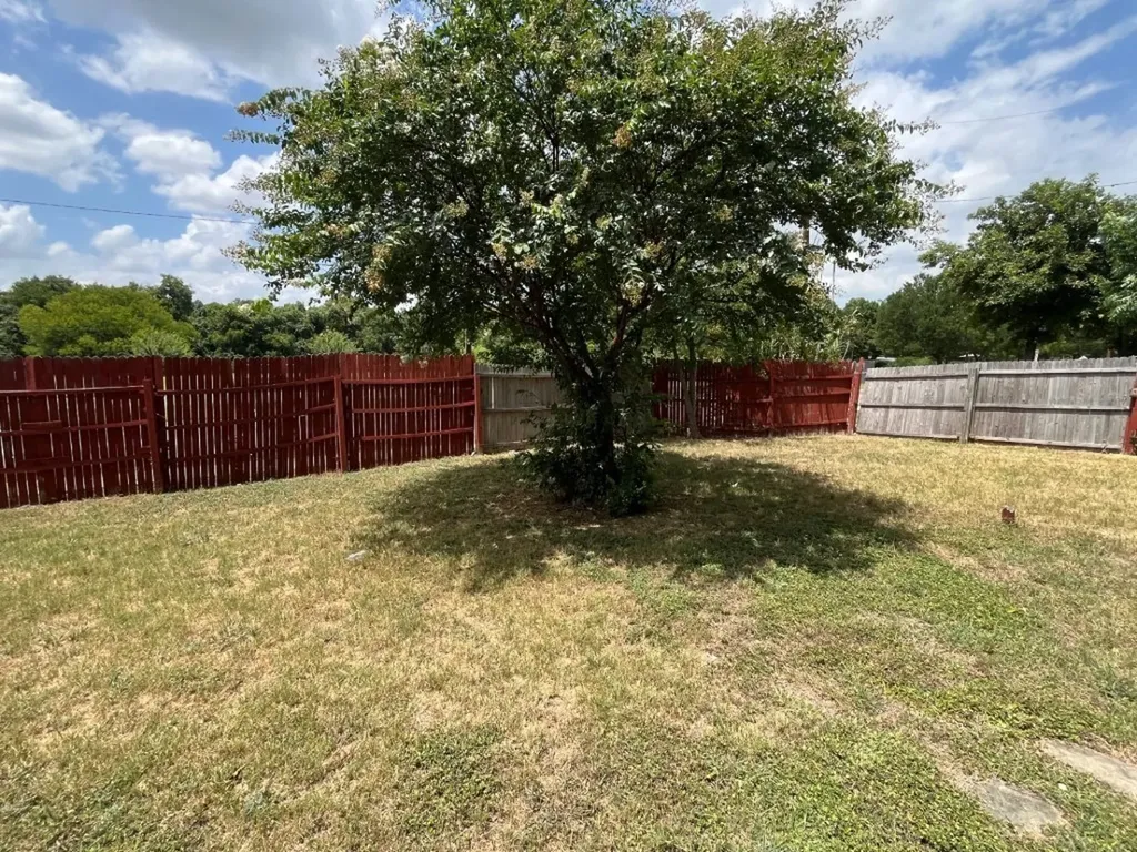 3250 Highland Woods Circle Dallas TX 75241