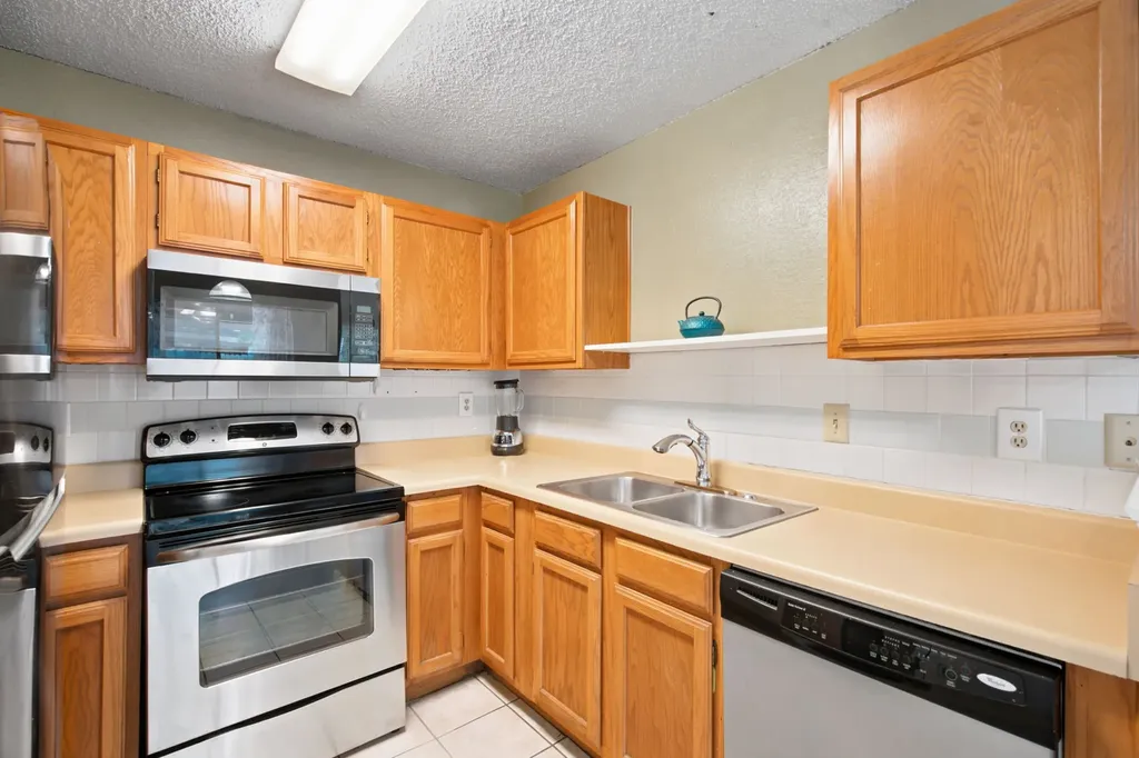 4837 Thistledown Drive Fort Worth TX 76137