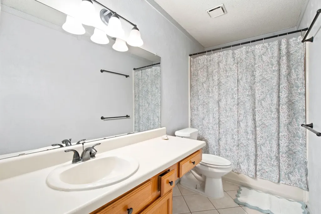 4837 Thistledown Drive Fort Worth TX 76137