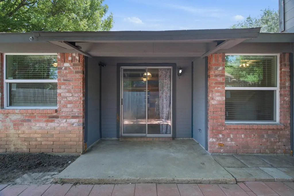4837 Thistledown Drive Fort Worth TX 76137
