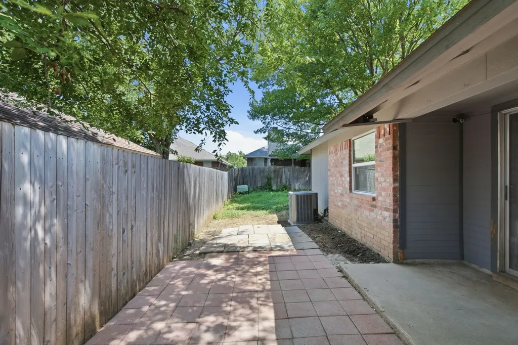 4837 Thistledown Drive Fort Worth TX 76137
