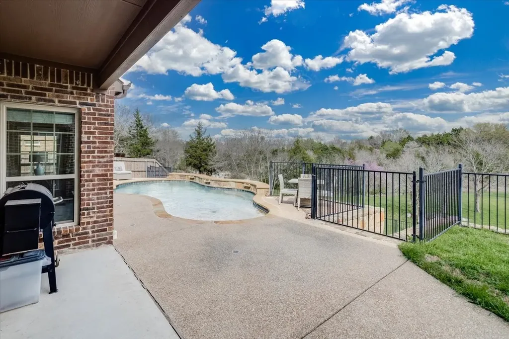 303 Fountain Creek Court Ovilla TX 75154