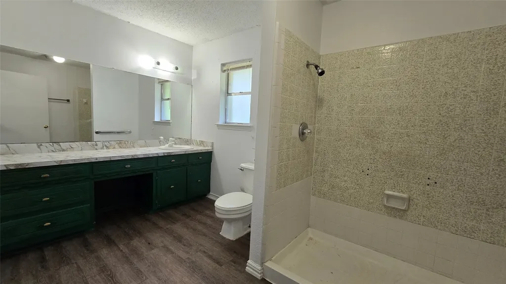 7905 Liberty Grove Rowlett TX 75089
