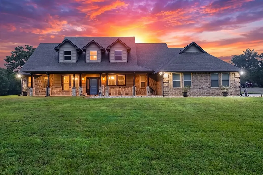 1408 Pine Wilderness Drive Queen City TX 75572