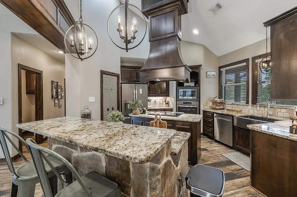 1408 Pine Wilderness Drive Queen City TX 75572