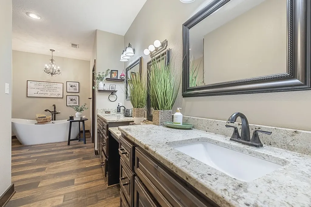 1408 Pine Wilderness Drive Queen City TX 75572